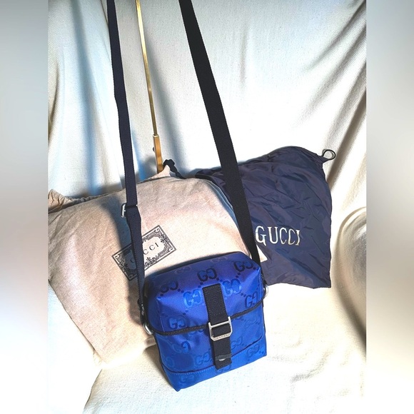 NWOT GUCCI Off The Grid Blue Nylon Messenger Crossbody with Dustbags - Picture 3 of 9